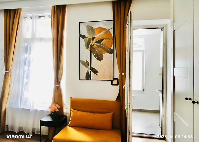 Salzinneschezsoi 1 * نامور